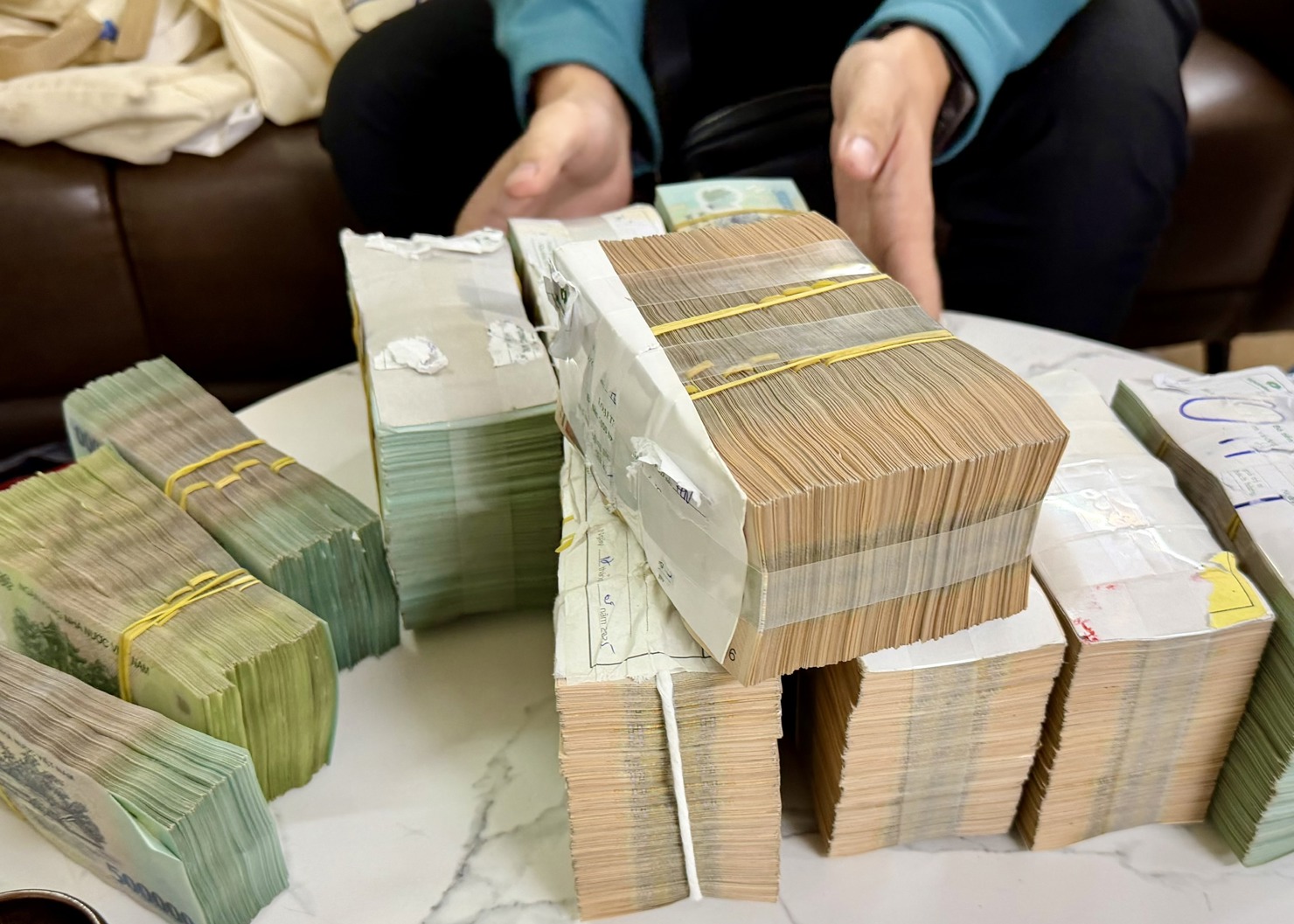 Cơ hội vay sản phẩm tín chấp tới 2 tỷ đồng, lãi suất từ 10%/năm