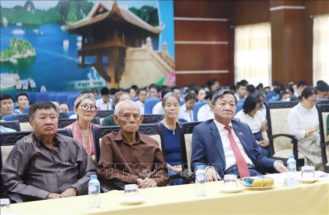 Xác định những định hướng lớn cần triển khai tại Lào trong thời gian tới