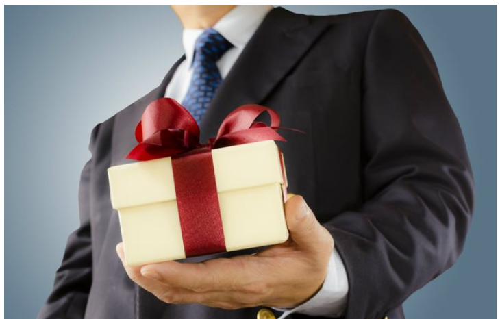 Doanh nghiệp chi tiền khủng cho cổ đông dự họp đại hội