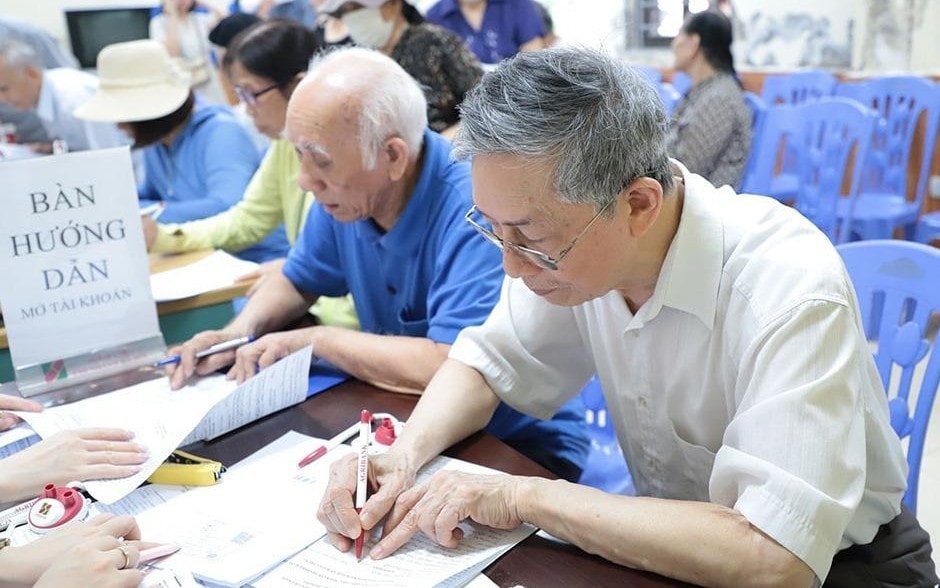Đề xuất nâng trợ cấp hưu trí xã hội lên 600.000 đồng/tháng
