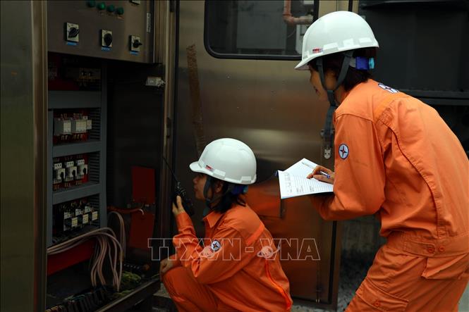 Nắng nóng diện rộng, sản lượng điện toàn quốc đạt mức cao nhất aNắng nóng diện rộng, sản lượng điện toàn quốc đạt mức cao nhất từ đầu năm 2026từ đầu năm 2026