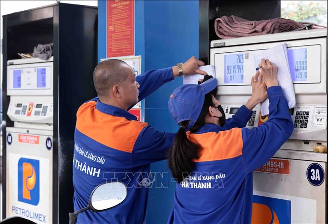 Thông tư mới về tạm ứng Quỹ bình ổn giá xăng dầu từ ngân sách