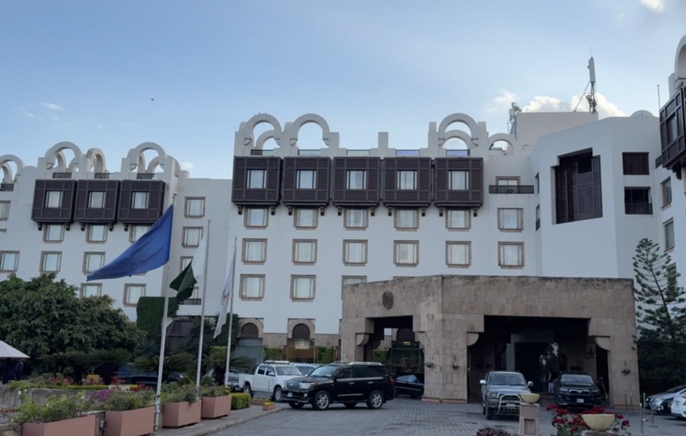 Khách sạn tại Islamabad yêu cầu khách trả phòng trước thềm đàm phán Mỹ-Iran