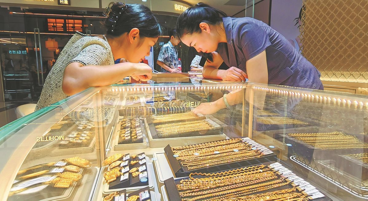 Láng giềng Việt Nam tăng thu mua vàng, tổng giá trị hiện khoảng 9,25 triệu tỷ đồng