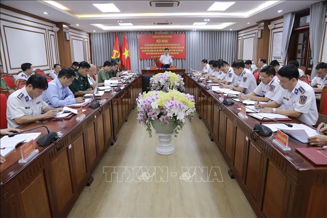 Quyết tâm ngăn chặn, chấm dứt tình trạng tàu cá vi phạm