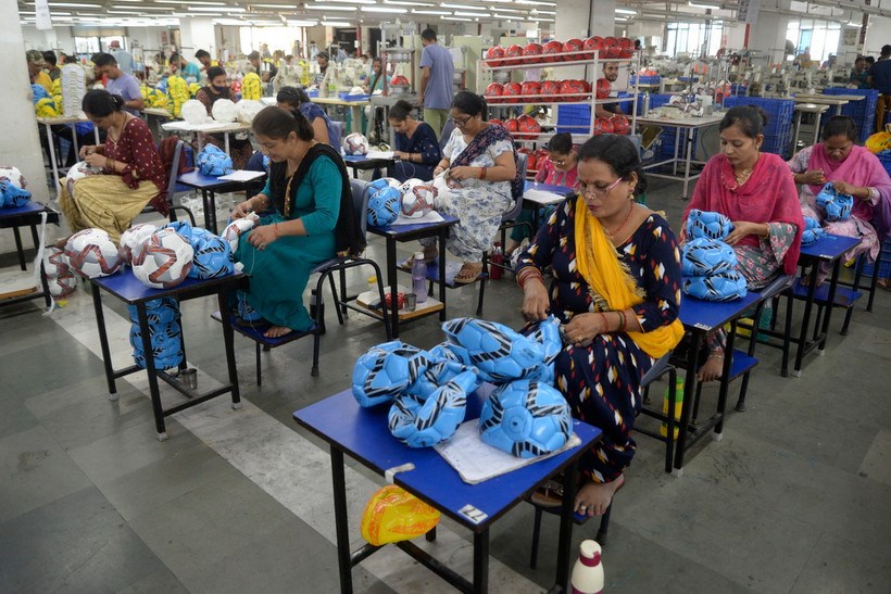 Ngành dệt may Ấn Độ gặp khó với mục tiêu xuất khẩu 100 tỷ USD
