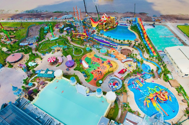 VPL: Vinpearl muốn huy động 8.000 tỷ đồng từ chào bán cổ phiếu, bổ sung 11 ngành nghề