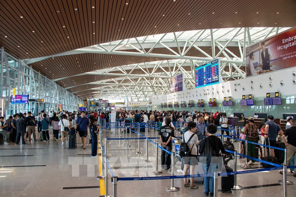 Đà Nẵng khai trương lối đi ưu tiên sử dụng sinh trắc học tại sân bay
