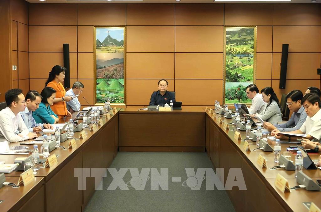 Đại biểu Quốc hội góp ý giải pháp thúc đẩy tăng trưởng kinh tế giai đoạn tới