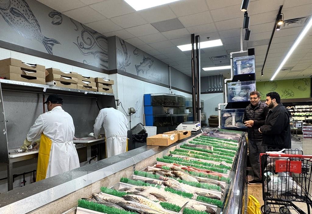 Gần 30 triệu người Mỹ hưởng lợi từ chính sách không đánh thuế tiền boa và làm thêm giờ