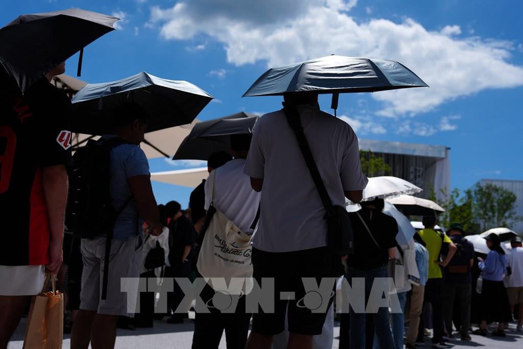 Nhật Bản ghi nhận nhiệt độ tăng bất thường tại nhiều khu vực