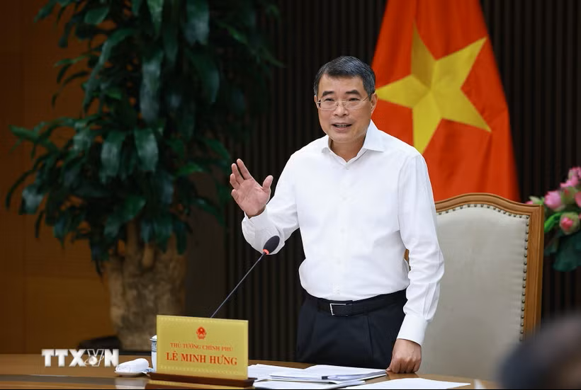 Thủ tướng: Những điều kiện kinh doanh không cần thiết thì đương nhiên phải cắt giảm