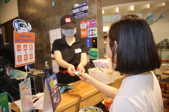 Hộ kinh doanh 100 triệu/tháng, xuất lượng lớn hóa đơn mỗi ngày rất dễ sai sót: Chuyên gia Thuế chỉ cách giảm tải