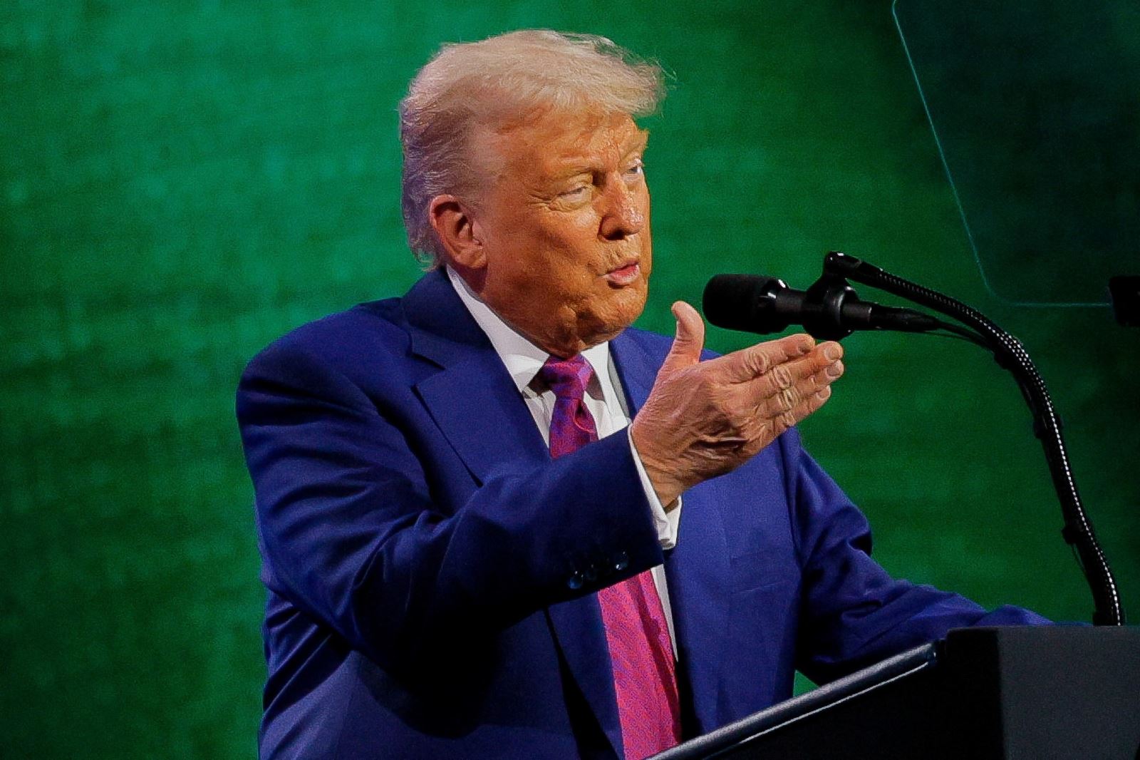 Chuyên gia: Tổng thống Trump muốn định hình lại các tuyến dầu mỏ toàn cầu