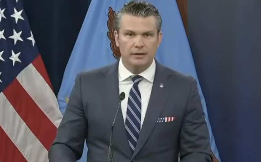 Lầu Năm Góc họp báo về cuộc chiến với Iran, liên tiếp đưa ra cảnh báo