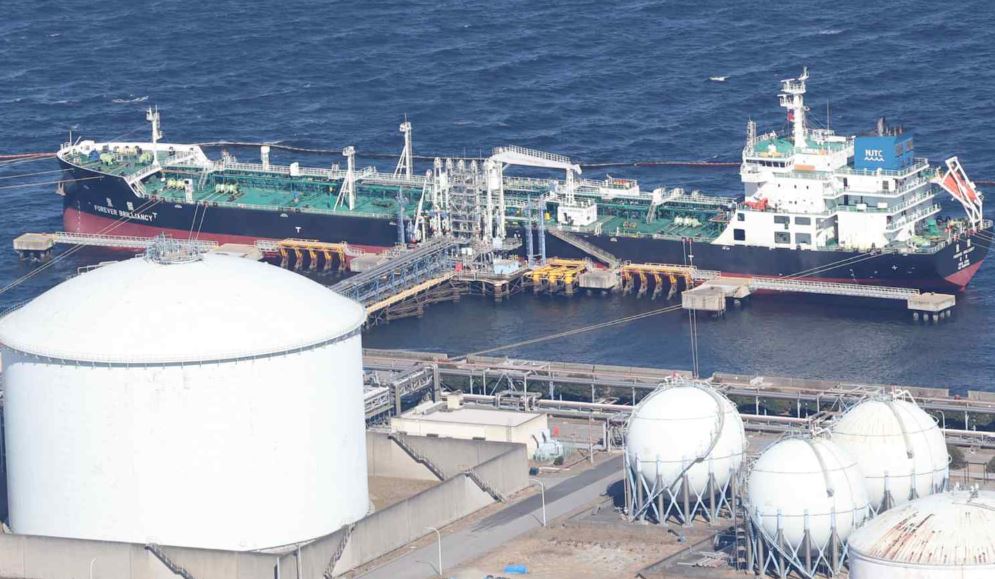 Ngành lọc dầu châu Á dựa vào dầu thô Mỹ để thay thế nguồn cung từ Trung Đông