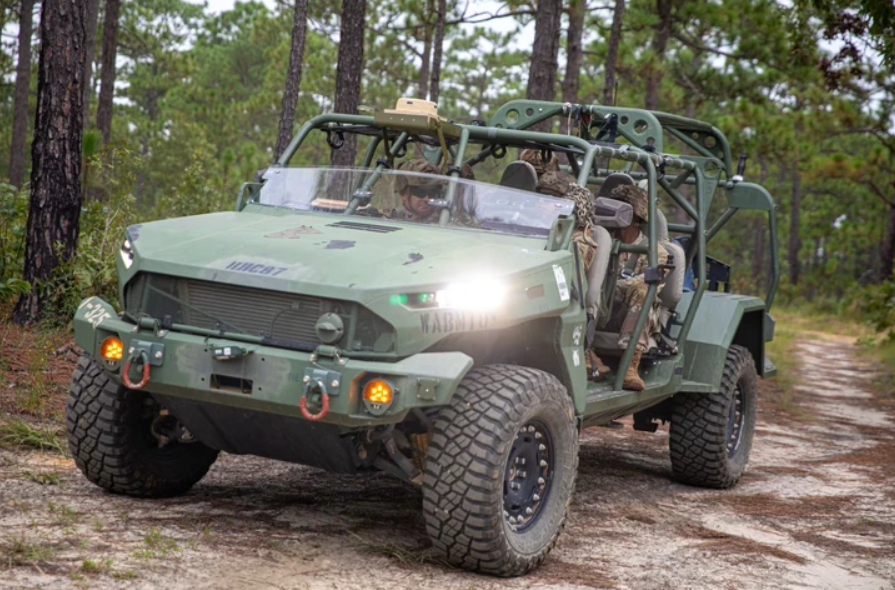 Báo Mỹ: Lầu Năm Góc kêu gọi nhiều hãng ô tô sản xuất vũ khí, có cả Ford