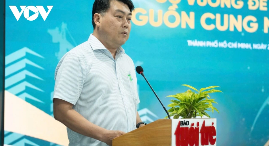 Công nhân mất 20 năm lao động, không chi tiêu mới đủ tiền mua căn hộ giá 1 tỷ đồng