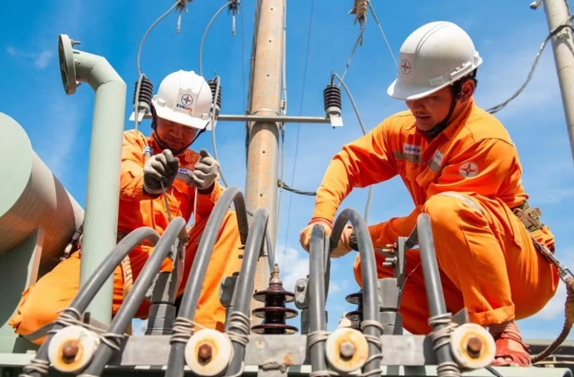 Nắng nóng cực đoan, điện miền Bắc đối mặt nguy cơ quá tải