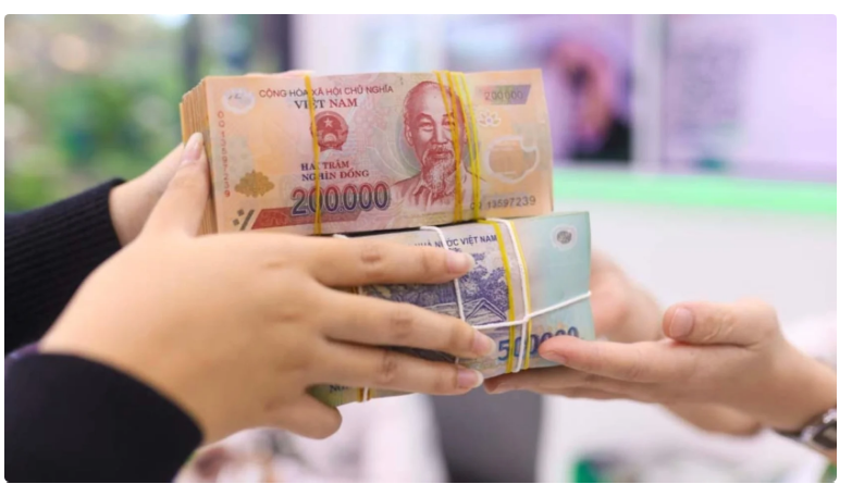 Những doanh nghiệp nào "buôn tiền" giỏi như ngân hàng?