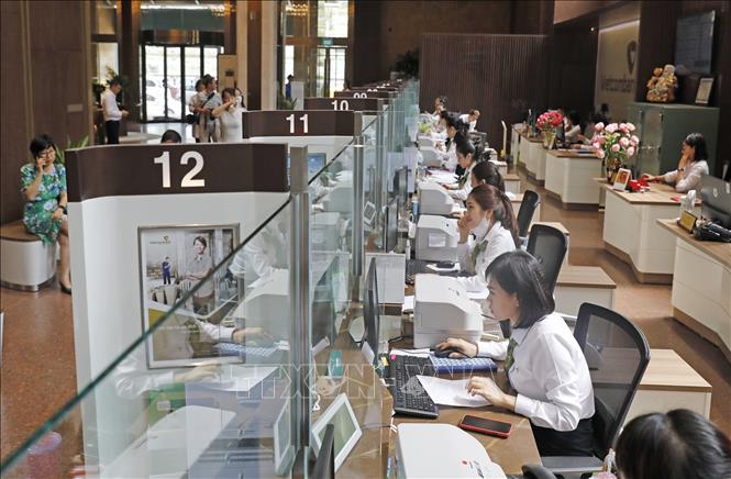 Ngân hàng tăng ưu đãi tiền gửi cá nhân, lãi suất cao nhất trên 10%