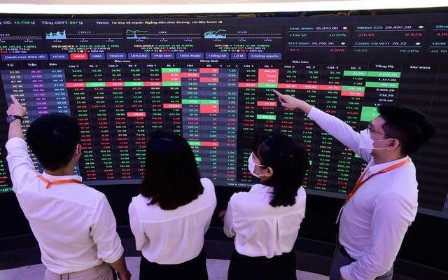 Chuyên gia: Đây không phải lúc bi quan, nhiều cổ phiếu đã về vùng giá thấp với câu chuyện hấp dẫn