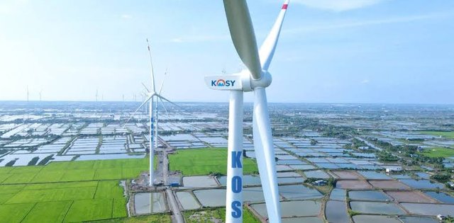 Chủ tịch Kosy Group và doanh nghiệp liên quan bán bớt cổ phiếu KOS - Ảnh 1.