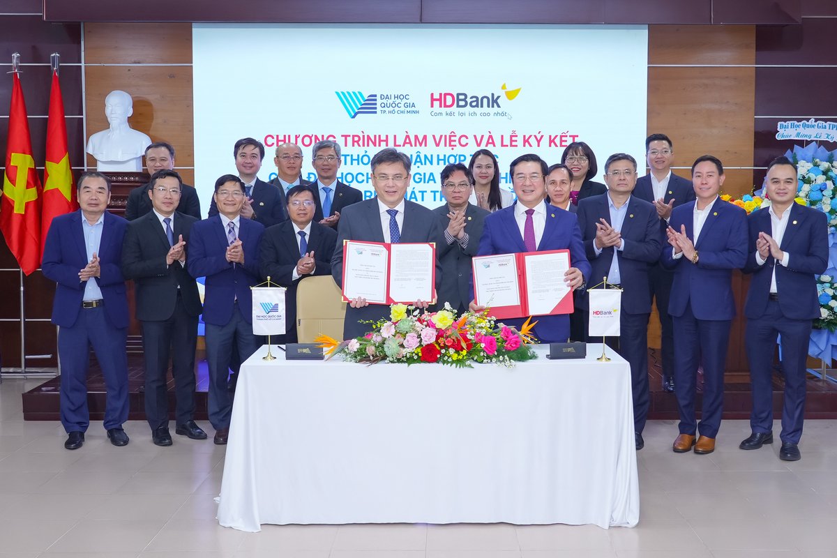 Ngày 7/10/2026, HDBank và Đại học Quốc gia TP.HCM (ĐHQG TP.HCM) bao gồm 9 Trường Đại học thuộc ĐHQG TP.HCM- ký kết thỏa thuận hợp tác toàn diện