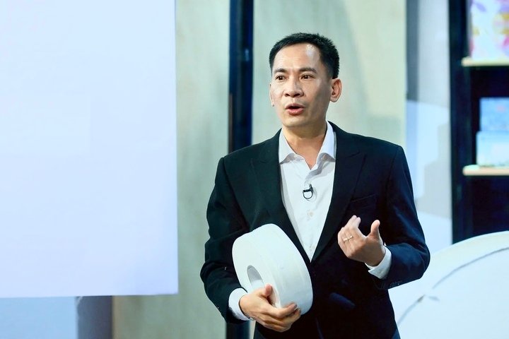 Ông Mai Quốc Bình, Chủ tịch Công ty Cổ phần Thế Giới Giấy.