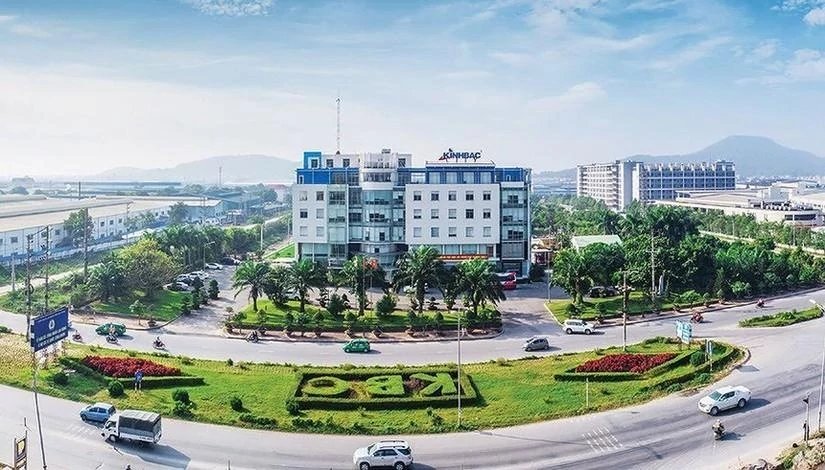 Tài chính doanh nghiệp 24/7: FPT hợp tác phát triển AI, Hòa Phát tăng sản lượng, Kinh Bắc báo lãi quý III tăng mạnh