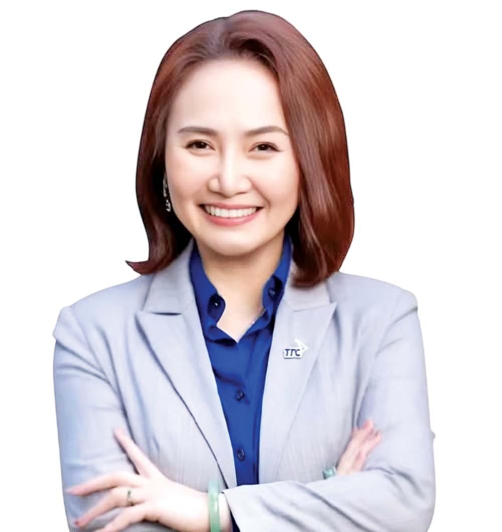 Bà Đặng Huỳnh Ức My là thế hệ kế tiếp, nhận chuyển giao quyền quản lý TTC AgriS từ mẹ là bà Huỳnh Bích Ngọc Ảnh: SBT anh-6-ba-dang-huynh-uc-my-photoroom.jpg