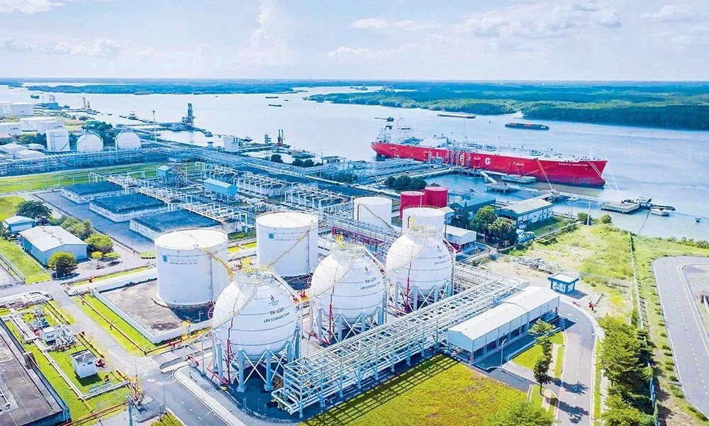 Kho cảng LNG Thị Vải 1 triệu tấn của PV GAS pv-gas-36-nam-dan-dat-nganh-cong-nghiep-khi.jpg