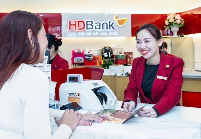 HDBank triển khai gói tín dụng 10.000 tỷ đồng, giảm lãi suất 1,5%/năm hỗ trợ doanh nghiệp - Ảnh 1.