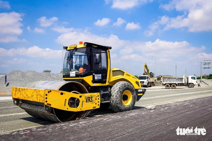 Đầu tư công tăng tốc, lợi nhuận các doanh nghiệp vật liệu xây dựng ra sao? - Ảnh 1.