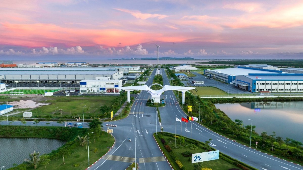 Bất động sản công nghiệp dịch chuyển từ điểm đến giá rẻ sang hệ sinh thái giá trị cao