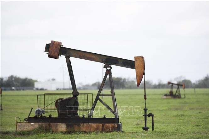 Một giếng dầu tại Texas, Mỹ. Ảnh: THX/TTXVN Một giếng dầu tại Texas, Mỹ. Ảnh: THX/TTXVN