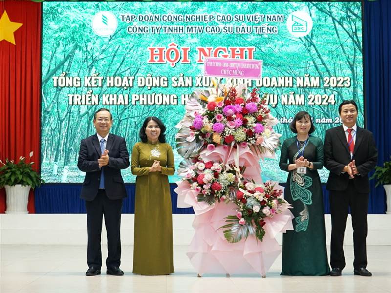 Công Ty Tnhh Mtv Cao Su Dầu Tiếng: Năm 2024 Phấn đấu Xuất Khẩu 21.000 