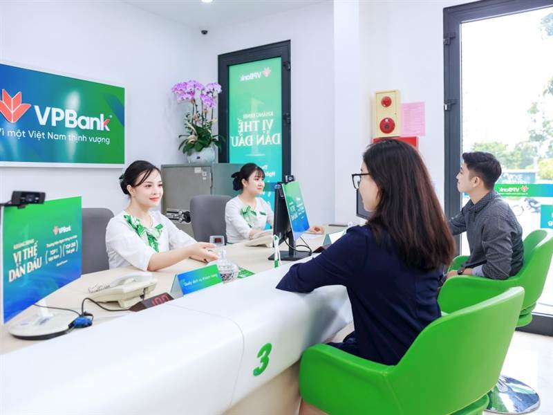 VPB: Lộ diện ngân hàng yếu kém được VPBank nhận chuyển giao bắt buộc