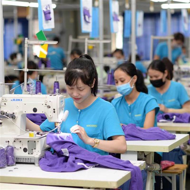 Dệt may Việt Nam gia tăng lợi thế cạnh tranh bằng chiếu sáng xanh