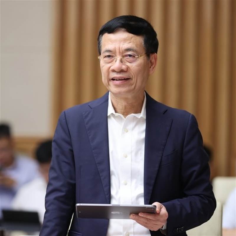 Bộ trưởng Nguyễn Mạnh Hùng: Nếu trả lương cao sẽ không thiếu nhân lực, kỹ sư CNTT trả 10 triệu thì không có, 20 triệu sẽ có ít, còn trả 50 triệu thì bắt đầu thừa