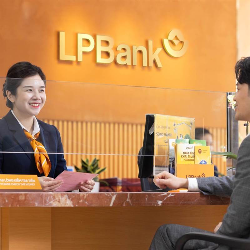 LPB: Ngân hàng LPBank sắp lọt top ngân hàng niêm yết có vốn điều lệ cao nhất