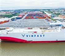 VIC: Tàu Silver Queen chở lô xe VinFast cập cảng Dubai, sẵn sàng giao xe cho giới nhà giàu UAE?