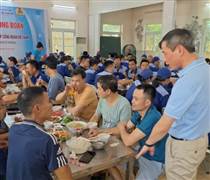 SRC: Hơn 700 đoàn viên, người lao động Công ty CP Cao su Sao Vàng tham gia 'Bữa cơm công đoàn'