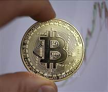 Bitcoin có lúc vượt 91.000 USD