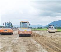 Vạn Ninh: Bàn giao mặt bằng toàn tuyến đường bộ cao tốc đoạn Vân Phong - Nha Trang