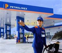 Petrolimex trao thưởng cho khách hàng may mắn tại Bà Rịa - Vũng Tàu