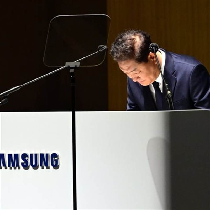 Samsung xin lỗi 4,67 triệu cổ đông