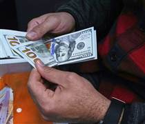 Tỷ giá USD hôm nay (13-4): Đồng USD trải qua phiên tuần “đỏ lửa”