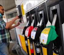 Giá dầu phục hồi nhẹ do lo ngại bất đồng trong nội bộ OPEC+