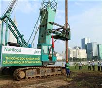 Dự án cầu đi bộ qua sông Sài Gòn chính thức khoan cọc mũi đầu tiên